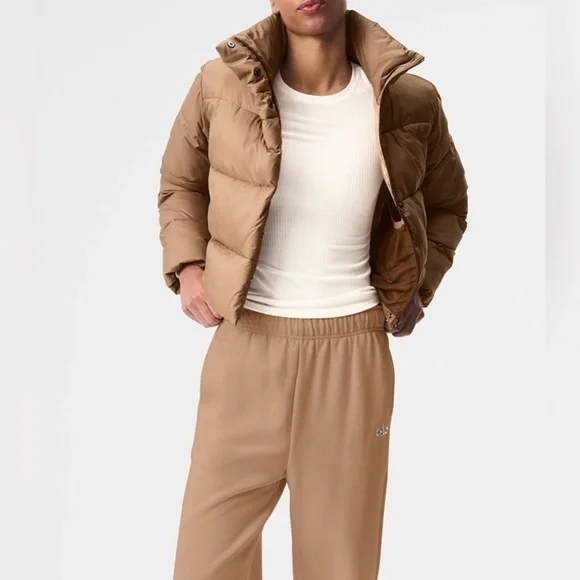 Alo Gold Rush Puffer - Toasted Almond M Authentic - Picture 5 of 5